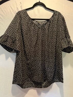 Suzanne Betro 1X Black White Polka Dot Blouse Ruffle Sleeve